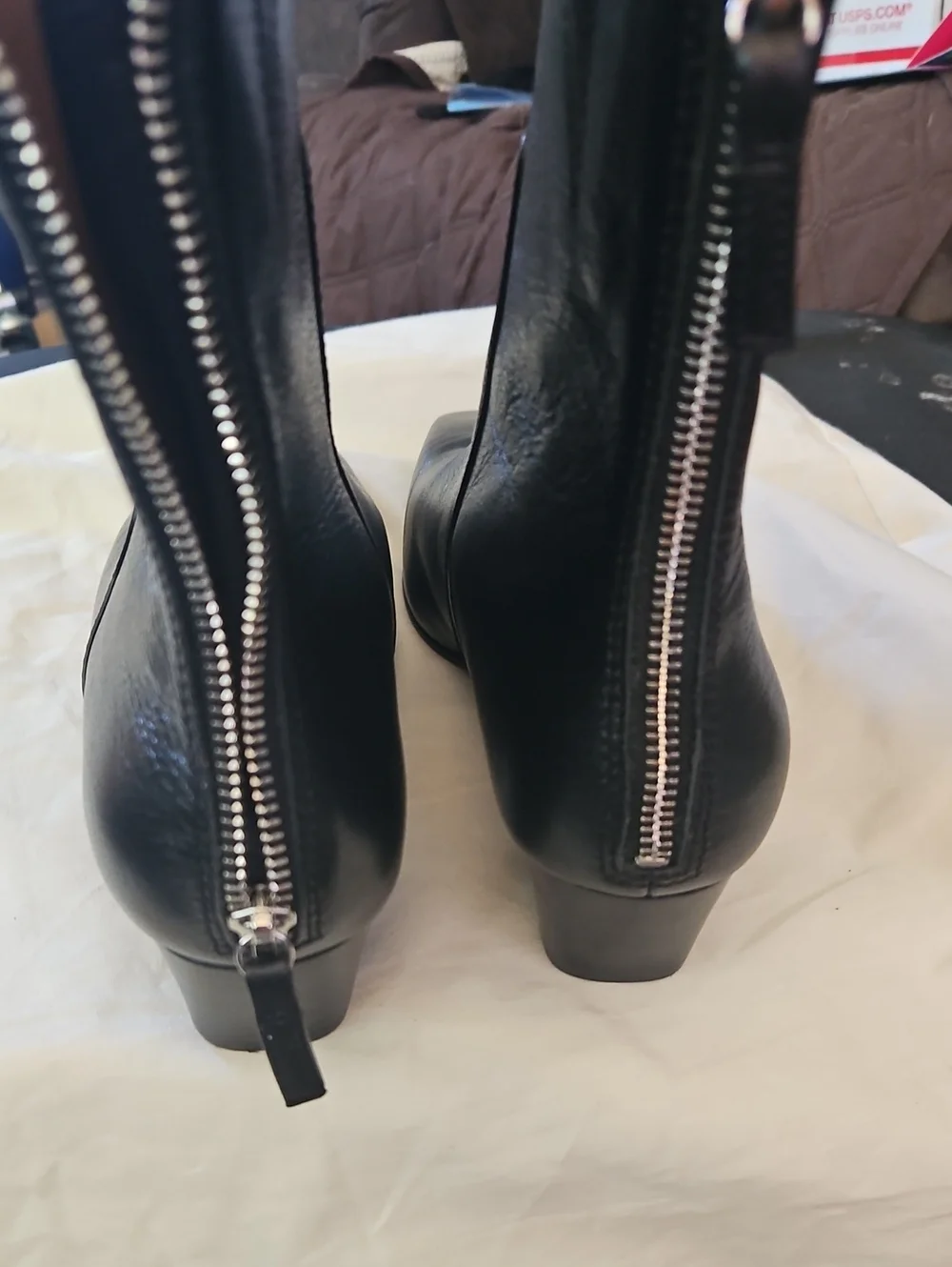 Madewell Black Leather Ankle Boots with Silver Zipper Accent - Picture 2 of 6